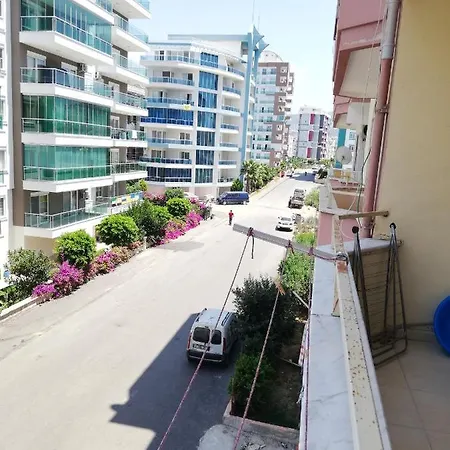Caner Sitesi Apt No:211b Blok/b Kat:2 No:5 Apartment