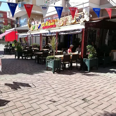 Caner Sitesi Apt No:211b Blok/b Kat:2 No:5 Apartment