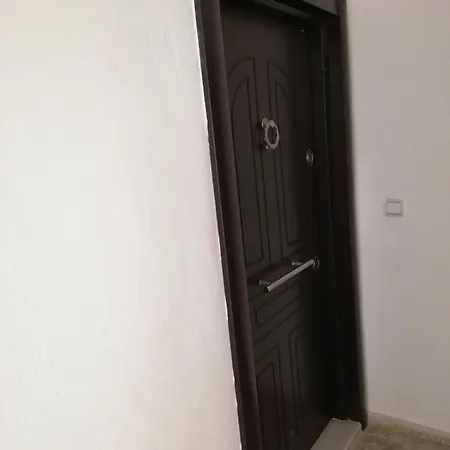Apartment Caner Sitesi Apt No:211b Blok/b Kat:2 No:5 *